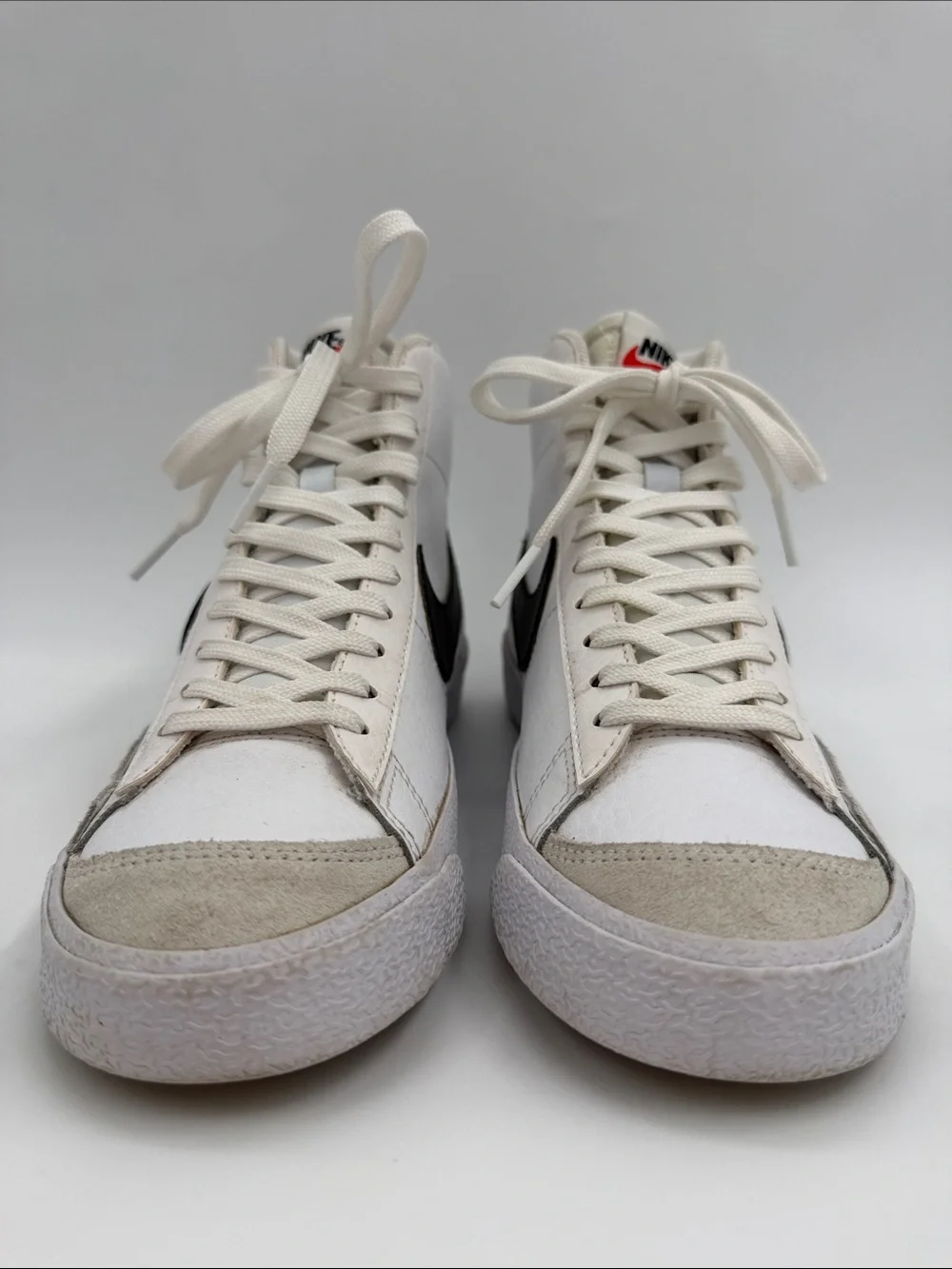 Nike Blazer Mid 77 White Black Athletic Shoes Sneaker DA4086-100 Youth Size 6
